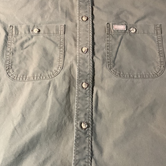 Men’s Carhartt brown, short sleeve, button up shirt.  Pockets on chest.  Size L - Picture 3 of 8